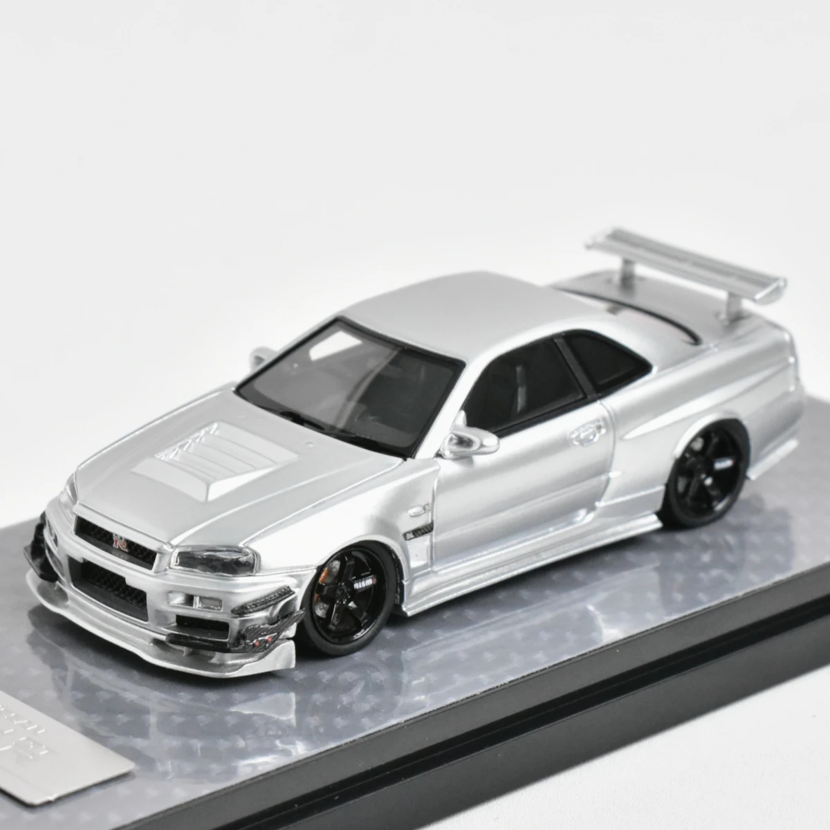 

Модель автомобиля под давлением из смолы 404 Error 1:64 GT-R R34