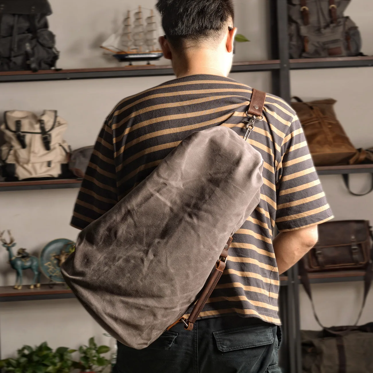 Waterproof waxed Canvas Backpack large capacity bucket bag cylinder bag mountaineering backpack military bag 4
