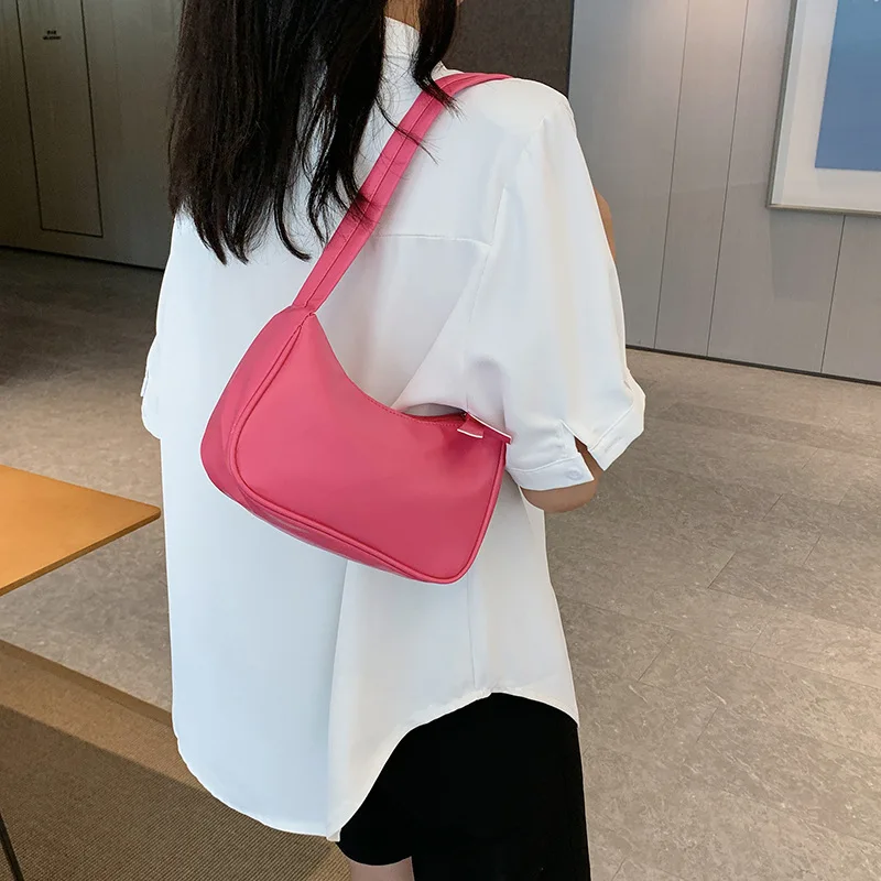 2025 Spring New Women's Casual Commuter Shoulder Bag Niche Trendy Underarm Purse Simple Fashion Handbag
