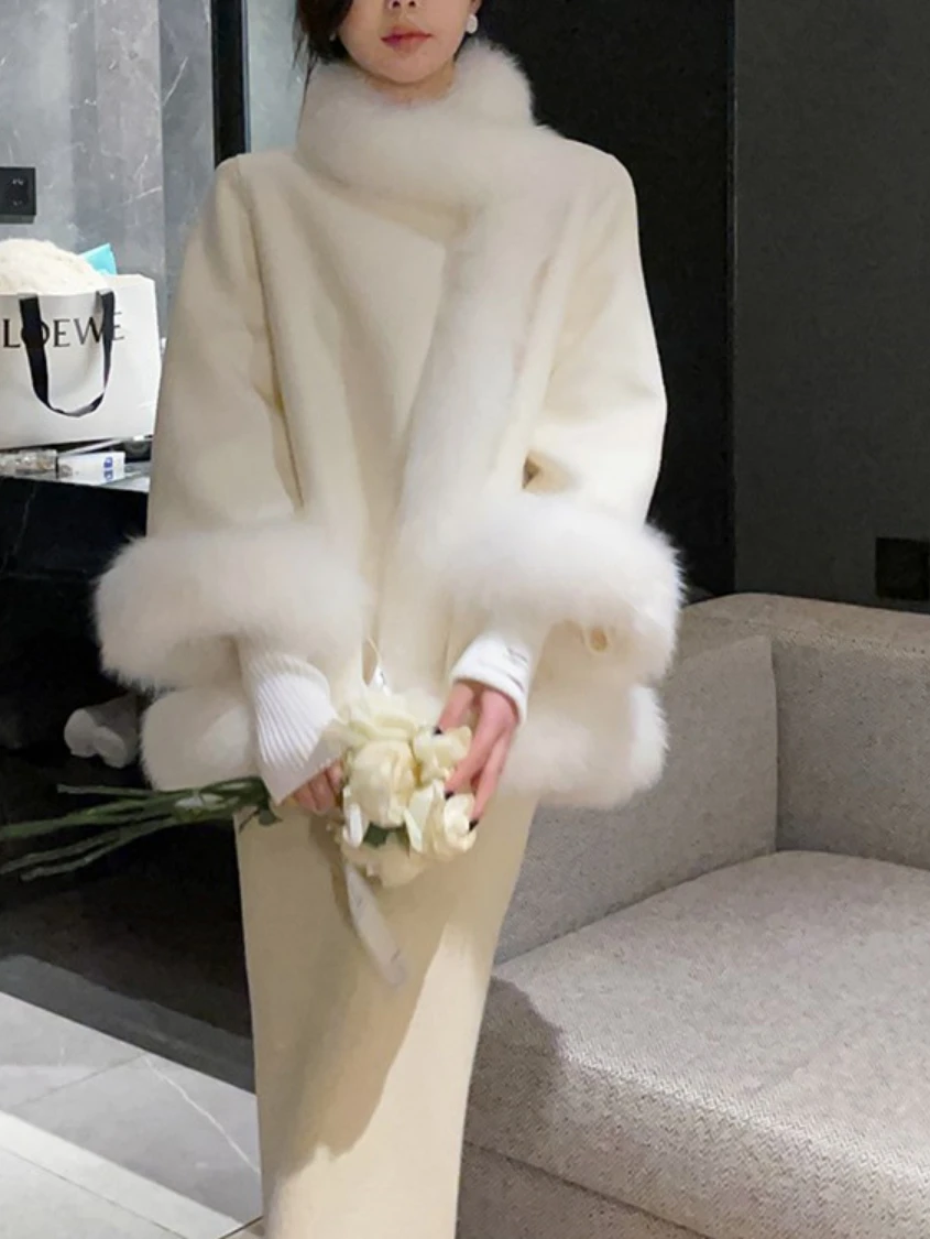 Autumn and Winter New Ethnic Style Woolen Lady Cloak Young Girls Fur Coat High-End Thick Warm Luxury Plush Furry Jacket Casacas