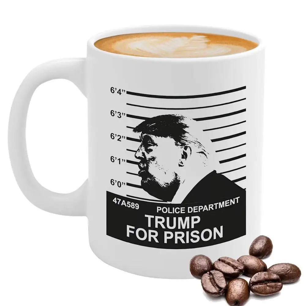 Al capone mugshot. Фон для преступников. Соус not chicken flavor. Tyler the creator магшот. Преступник с табличкой.