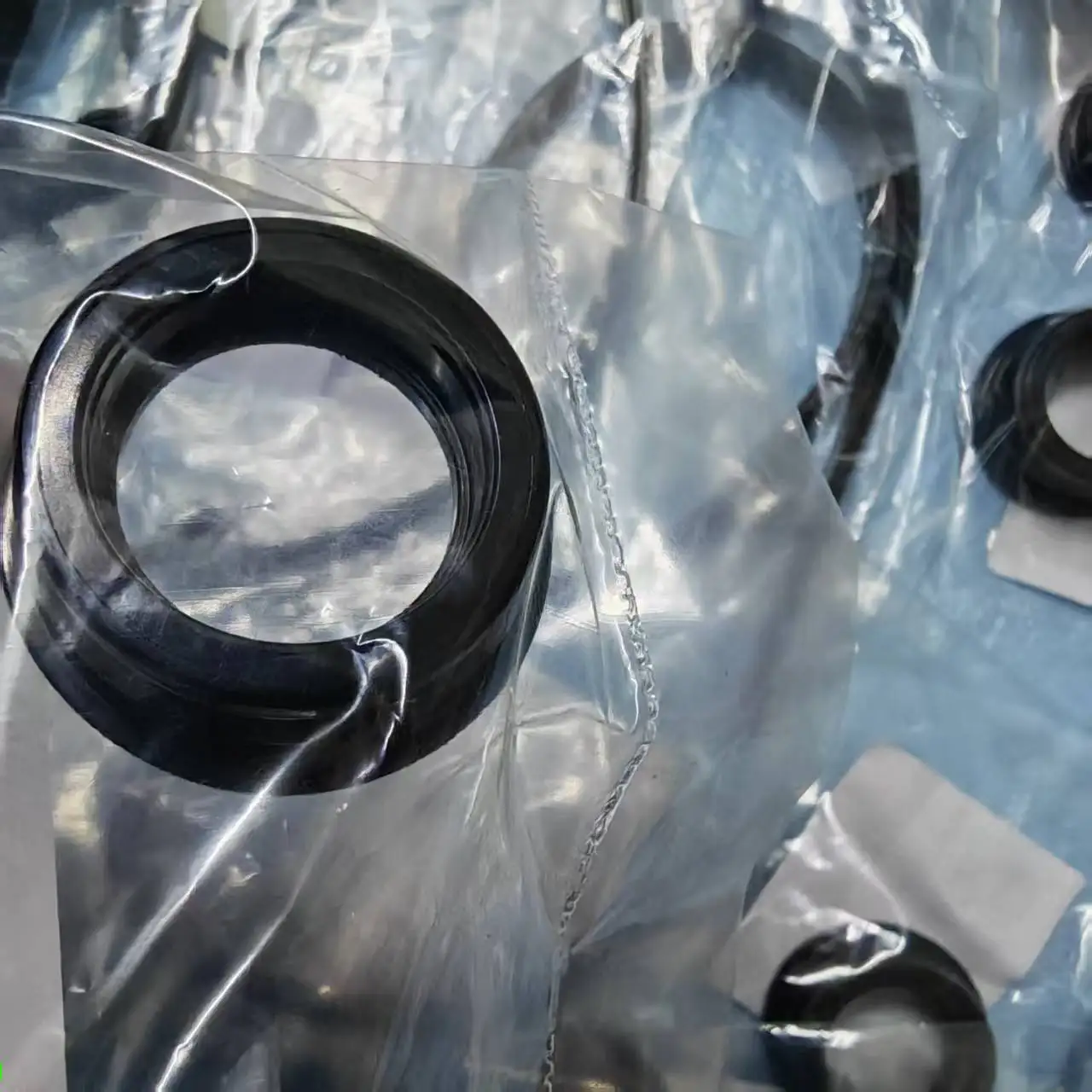 Valve Cover Gasket Spark Plug Tube Seal For Pajero Sport K96W V43W V73W MD303148 MD198128