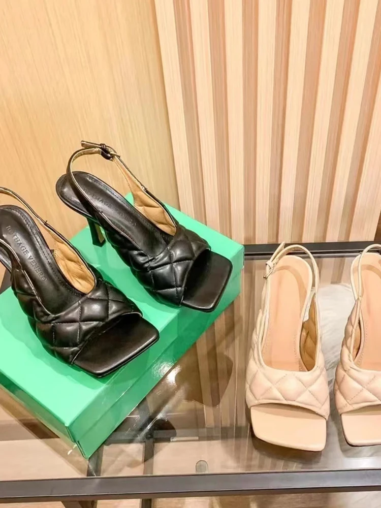 

Square toe open toe sandals for women's new comfortable and non slip leather retro high heels, slim heels, black versatile