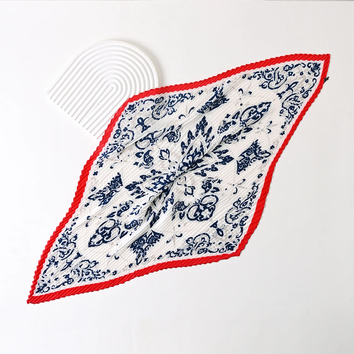 Bohemian Style Floral Print Women’s Square Pleated Silk Scarf Satin Head Wrap Tropical Leaf Flower Design Scarves Bandana Hijab