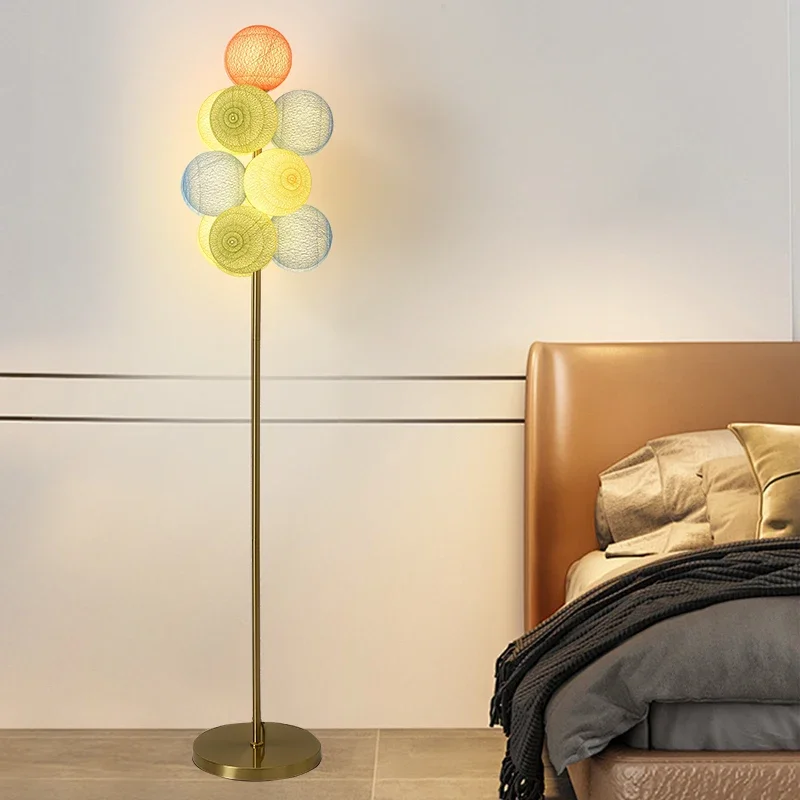 TEMAR Floor Lamp Image 7