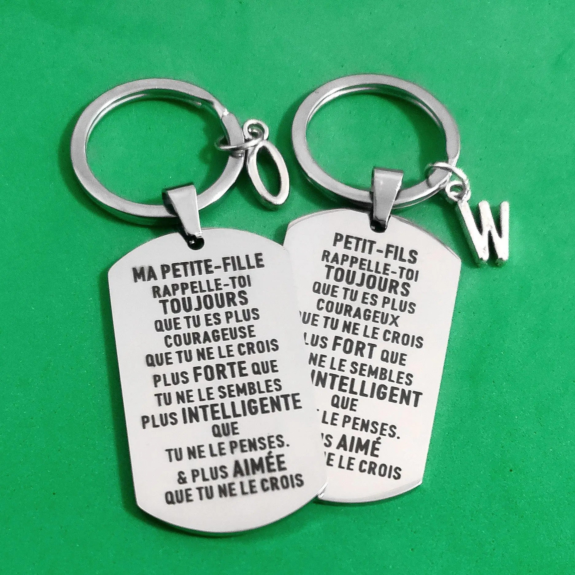Portachiavi Tag Militari Portachiavi Matrimonio Fai Da Te Regali Di Compleanno Creativi Petit-Fils Ma Petite-Fille Ornamenti In Acciaio Inossidabile