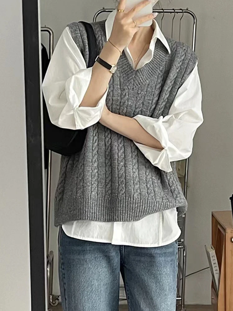 Autumn Knitted Vest Women Vintage Fashion Sweater Female Preppy Style V Neck Knitwear Top Ladies Casual Loose All-Match Vests