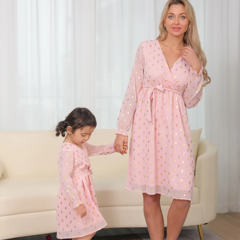 

SKMY2023 New Arrival Baby Girl Clothes Mommy And Daughter Matching Clothes Long Sleeve V-Neck Polka Dot Printed Dress Pink Color