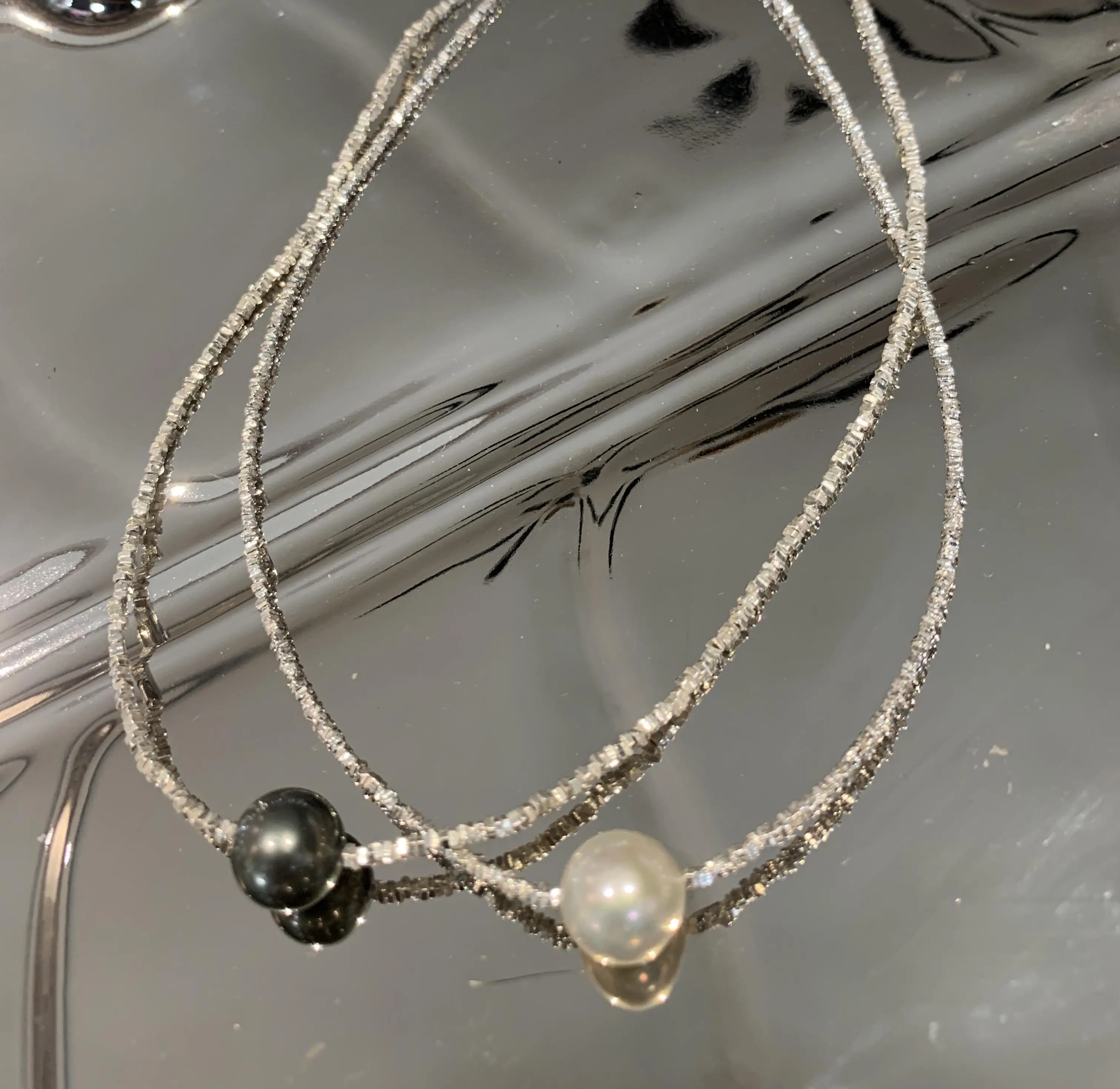 S925IrregularbrokensilverchainandnaturalTahitianblackpearl