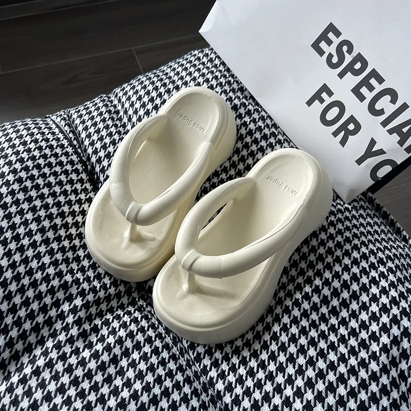 Summer Women's Slippers 3cm Thick Water Platform Outdoor Shoes Toe Clip One Word Shoes Stirrups Comfortable Lazy Shoes