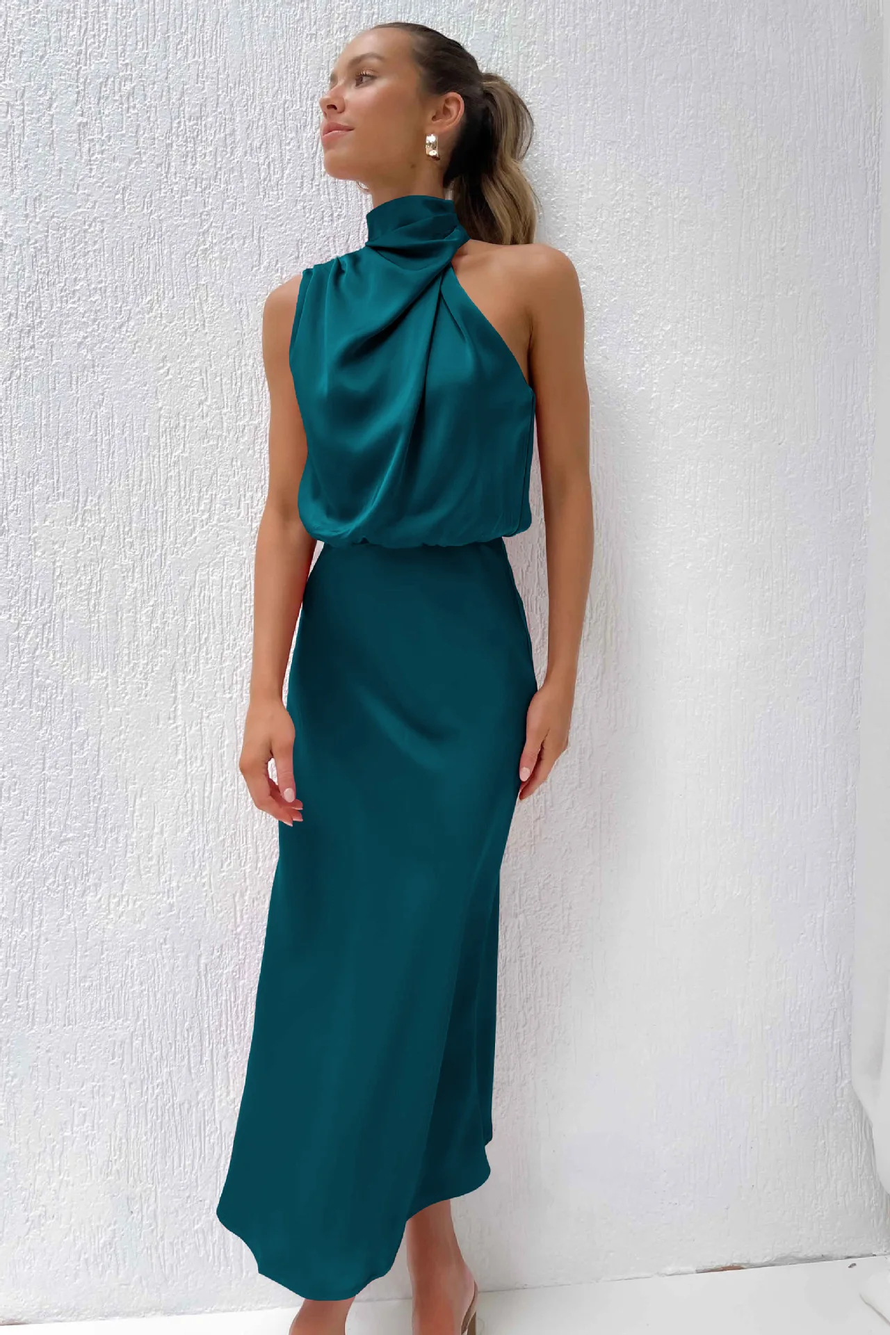 

Summer satin party dresses Women sheath sleeveless halter half high collar lady midi vestido Black green blue 2023 club clothes