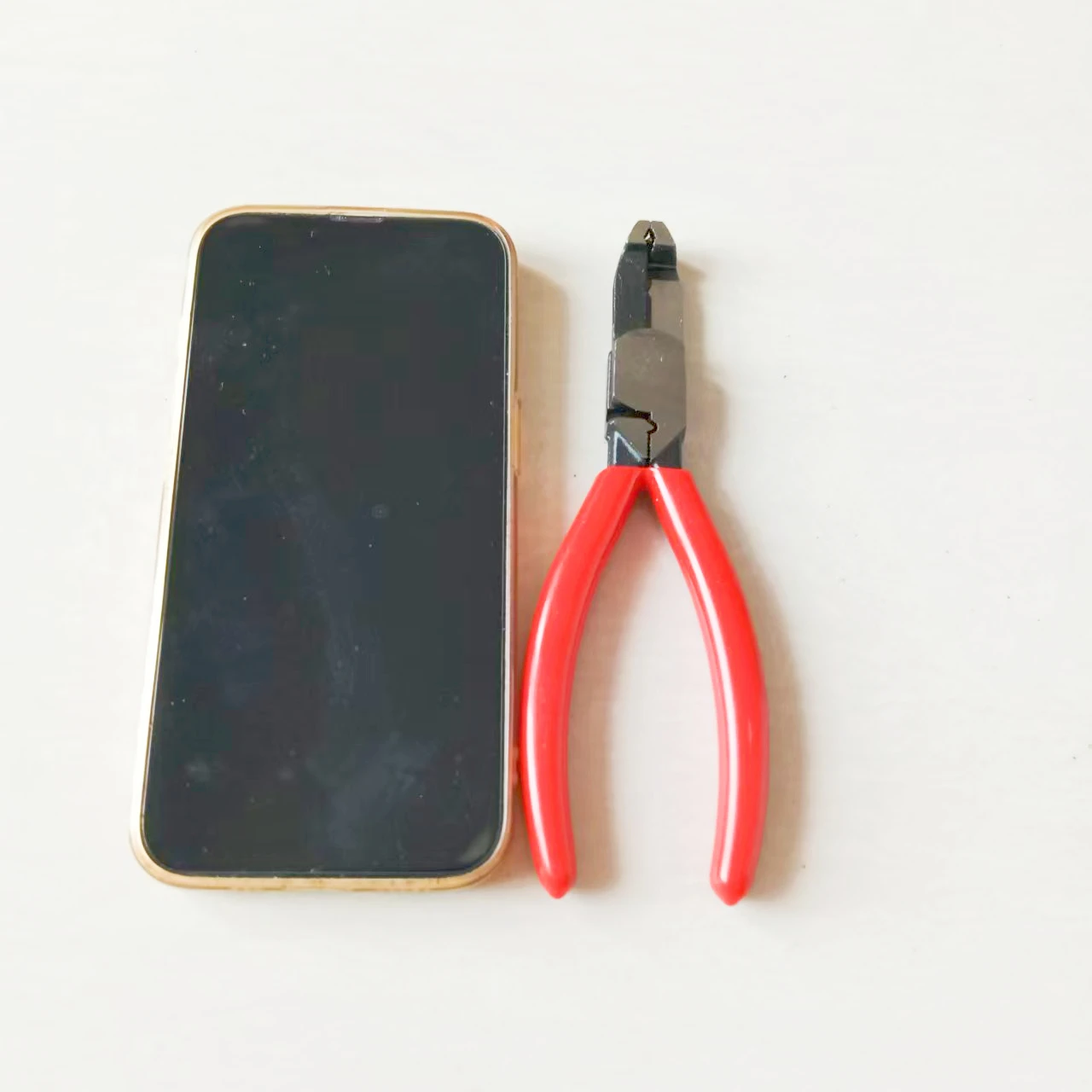 Versatile Rusty Screw and Wire Removal Pliers 6