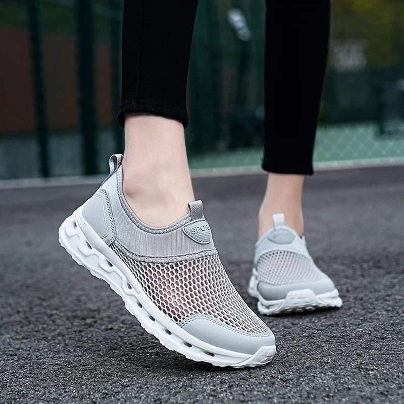 2024 Comfortable Walking Shoes for Men Ultralight Multi-functional Beach Wading Shoes Mesh Breathable Hollow Lovers Loafers
