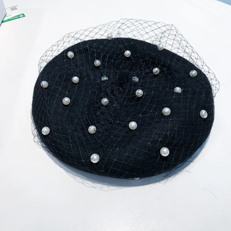 Pearl Mesh Beret Women's Spring and Autumn Fashion Multi functional Retro Lace Painter Hat Wool Hat