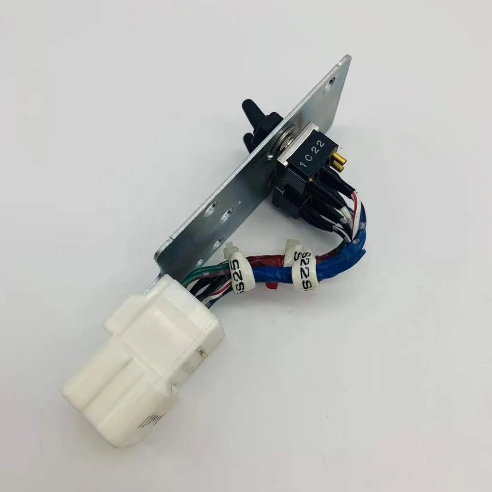 

Экскаваторная фотовспышка в сборе 20Y-06-31320 20Y-06-31321 22U-06-22370