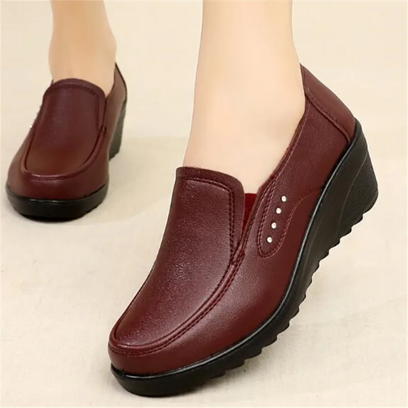 Classic Leather Wedge Shoes 3