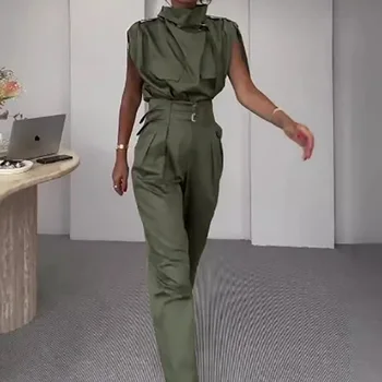 طقم مرقع بياقة مدورة، وبنطال كارغو بجزء علوي من الصوف 10