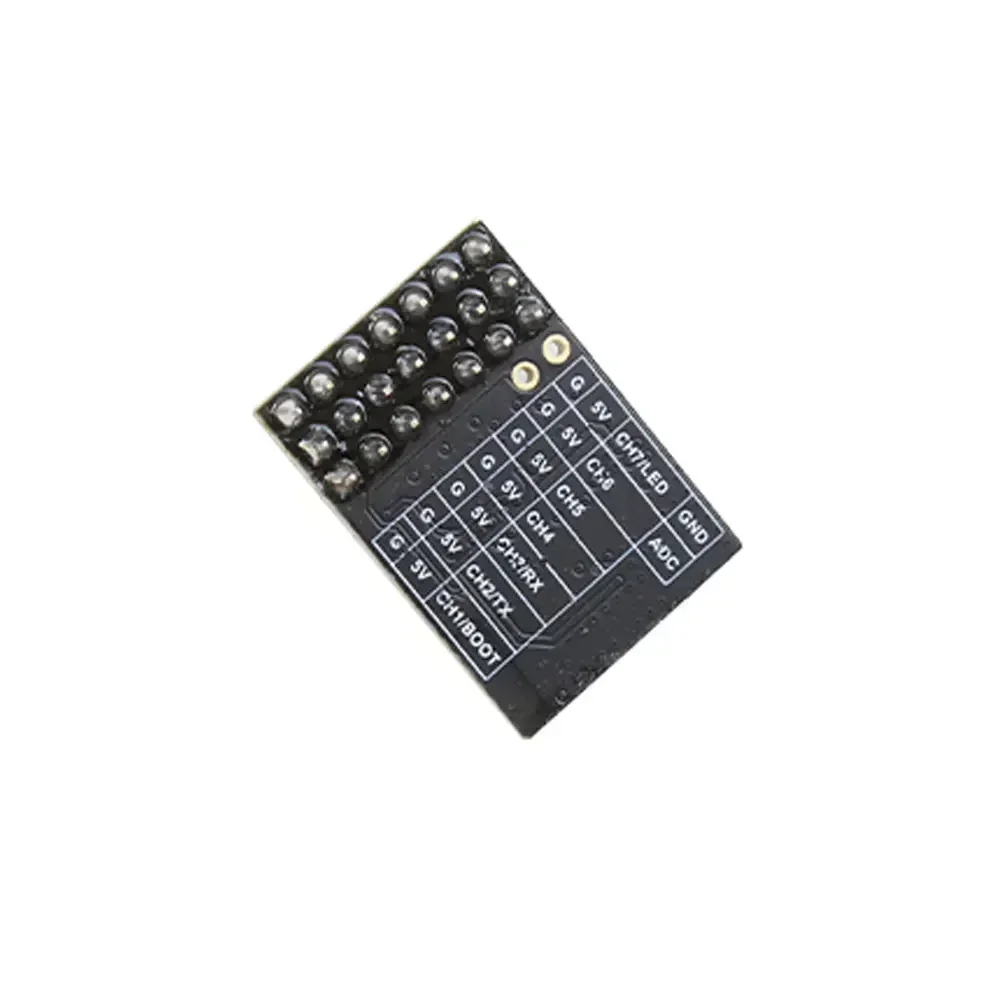 Boîte du récepteur ExpressLRS 2.4GHz PWM 7CH pour planeur FPV avec câbles et accessoires.