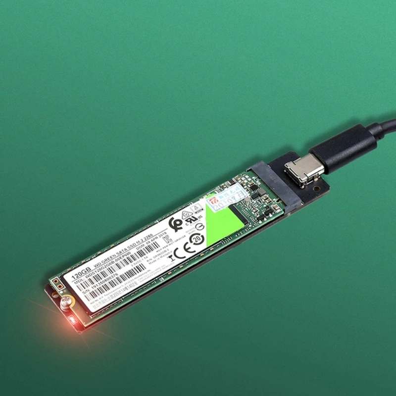 빠른 열 방출을 갖춘 M.2 SSD-Type-C 어댑터 Type-C 변환기 P8DC