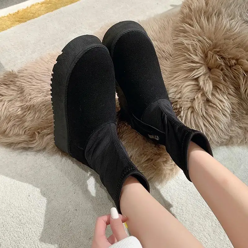 Snow Boots Women's 2023 Winter Soft Leather Flat Bottom Thickened Fashion Slim Elastic Boots  Mid Sleeve Cotton Boots