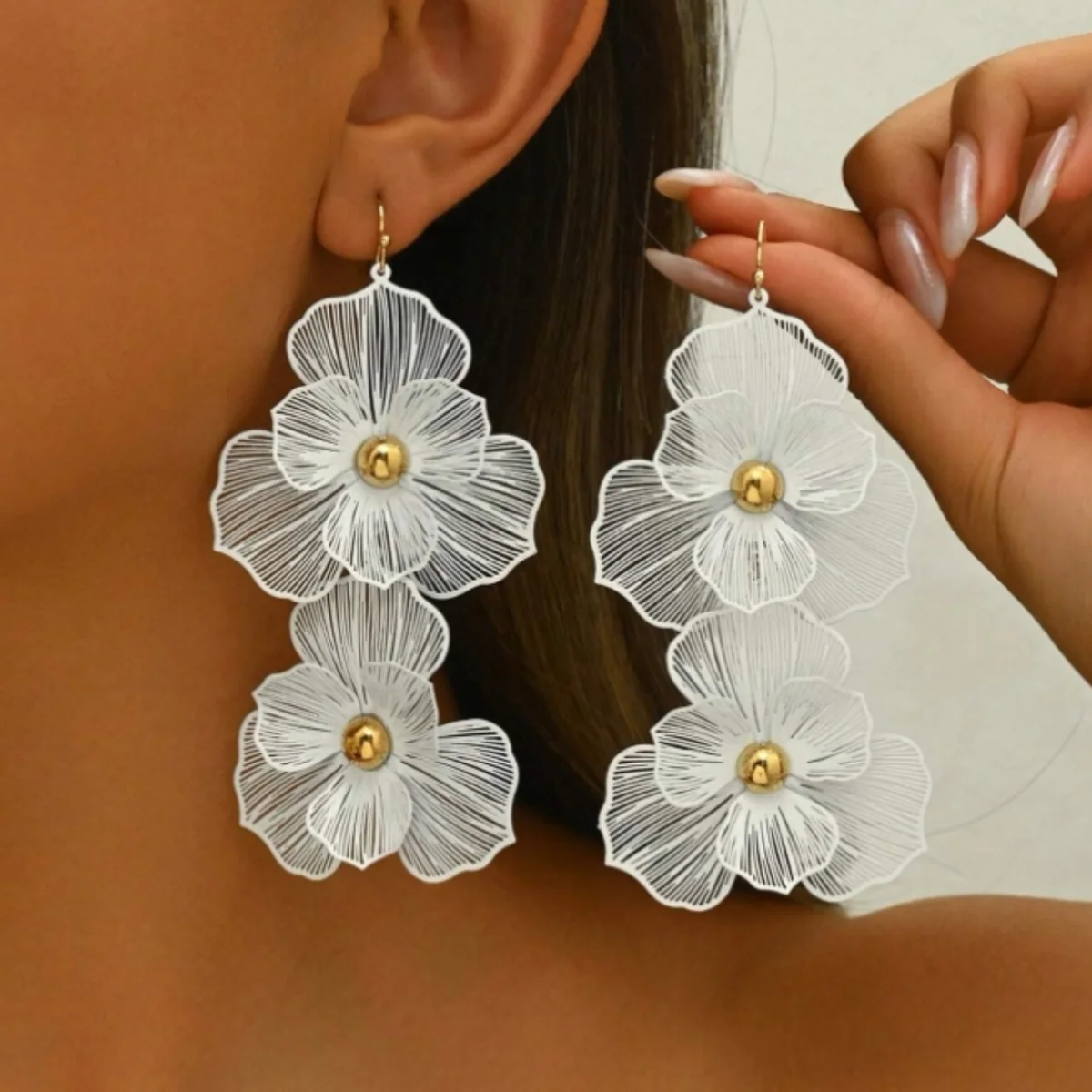 Fashionable Double-Layer Floral Drop Earrings for Women Exaggerated Design Long Floral Earrings Suitable For Daily Wear