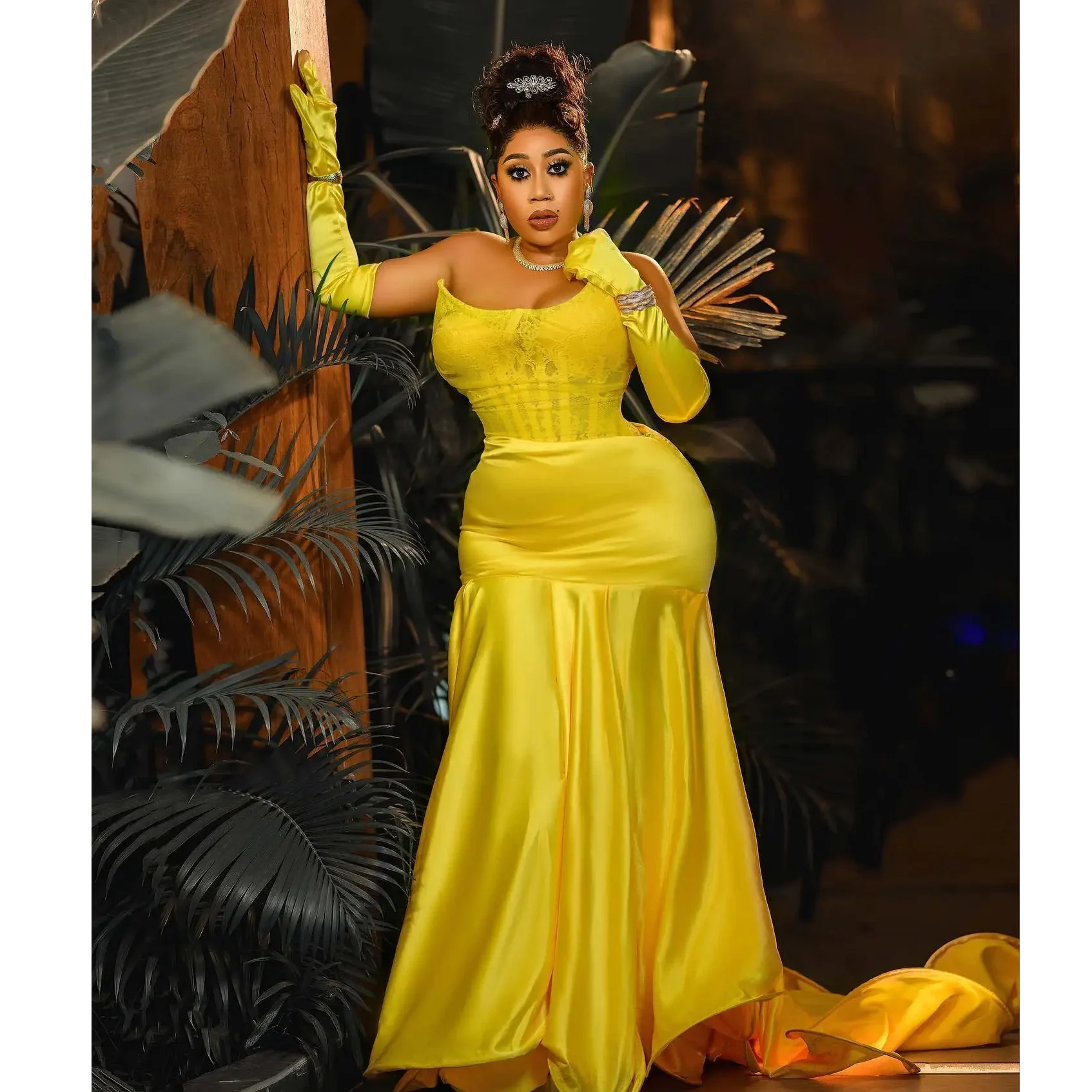 

KSDN Plus Size Yellow Prom Dress Sleeveless Floor Length Pleat Lace Women Formal Occasion No Gloves فساتين الحفلات Evening Gown