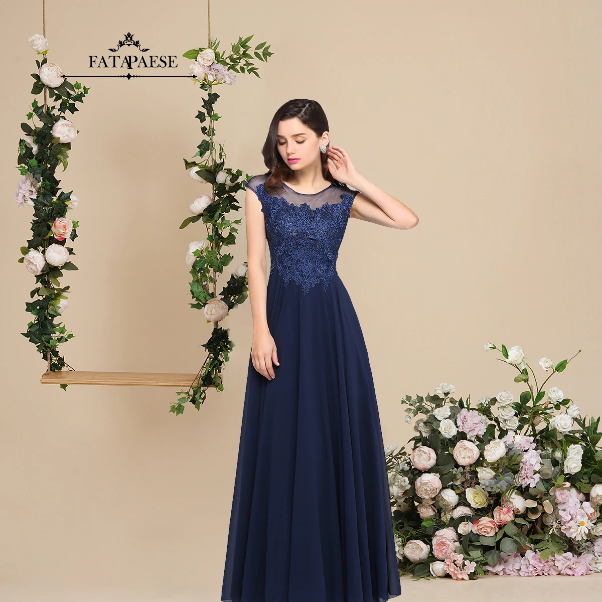 

FATAPAESE Elegant Evening Dress in Dark Blue Embroidery and Glitter Rhinestone Embellishments Top in Transparent Chiffon Skirt
