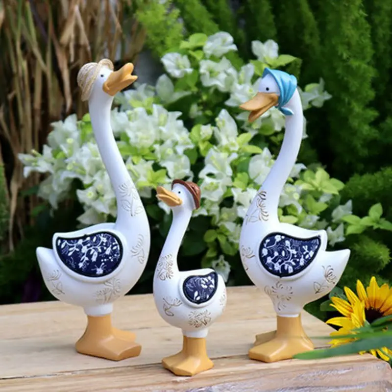 

Handmade crafts duck fun animal model combination modeling birthday gift resin painting creative home decoration ornaments