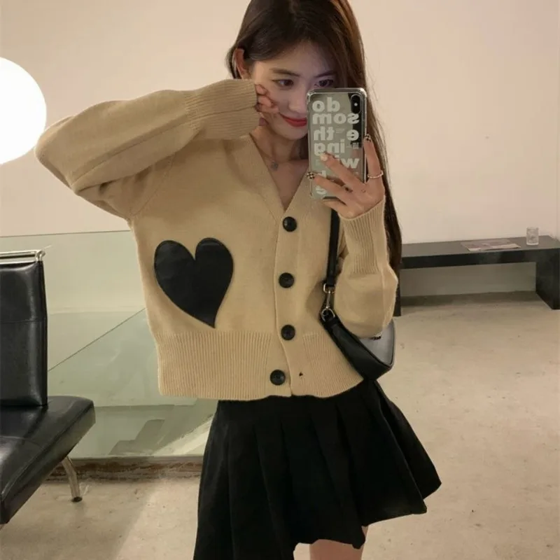 

Fashion Long Sleeve Cashmere Sweater Cardigan Casual Leather Love Heart Cashmere Sweater Cardigan Casual For Women Crop Tops