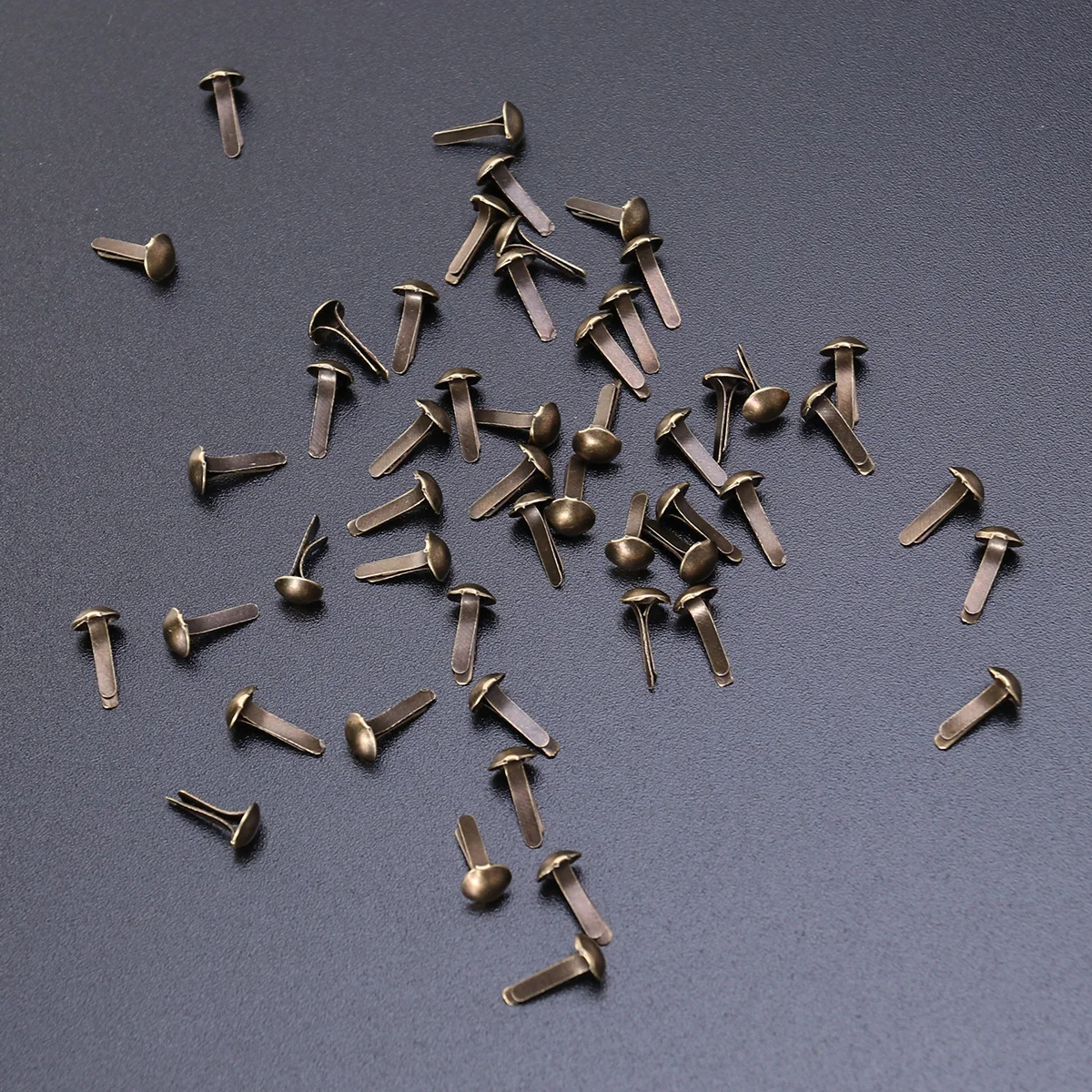 Round Iron Metal Brad Studs Spikes Scrapbooking Embellishment Fastener Brads Crafts Pushpin Decoration 4.5x8mm Stamping 100pcs