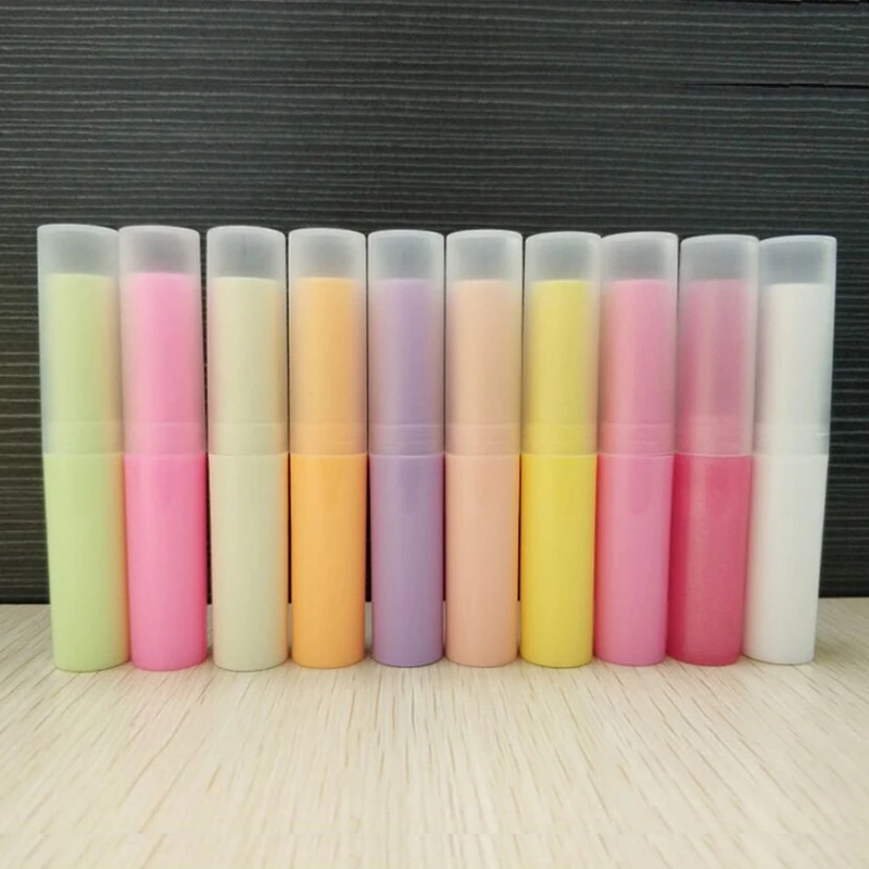 

Wholesale Lipstick Jars Balm Tube Cap Container Travel Makeup Tool Lip Balm 4g Empty Lip Gloss Tubes Cosmetic Containers 1000Pcs