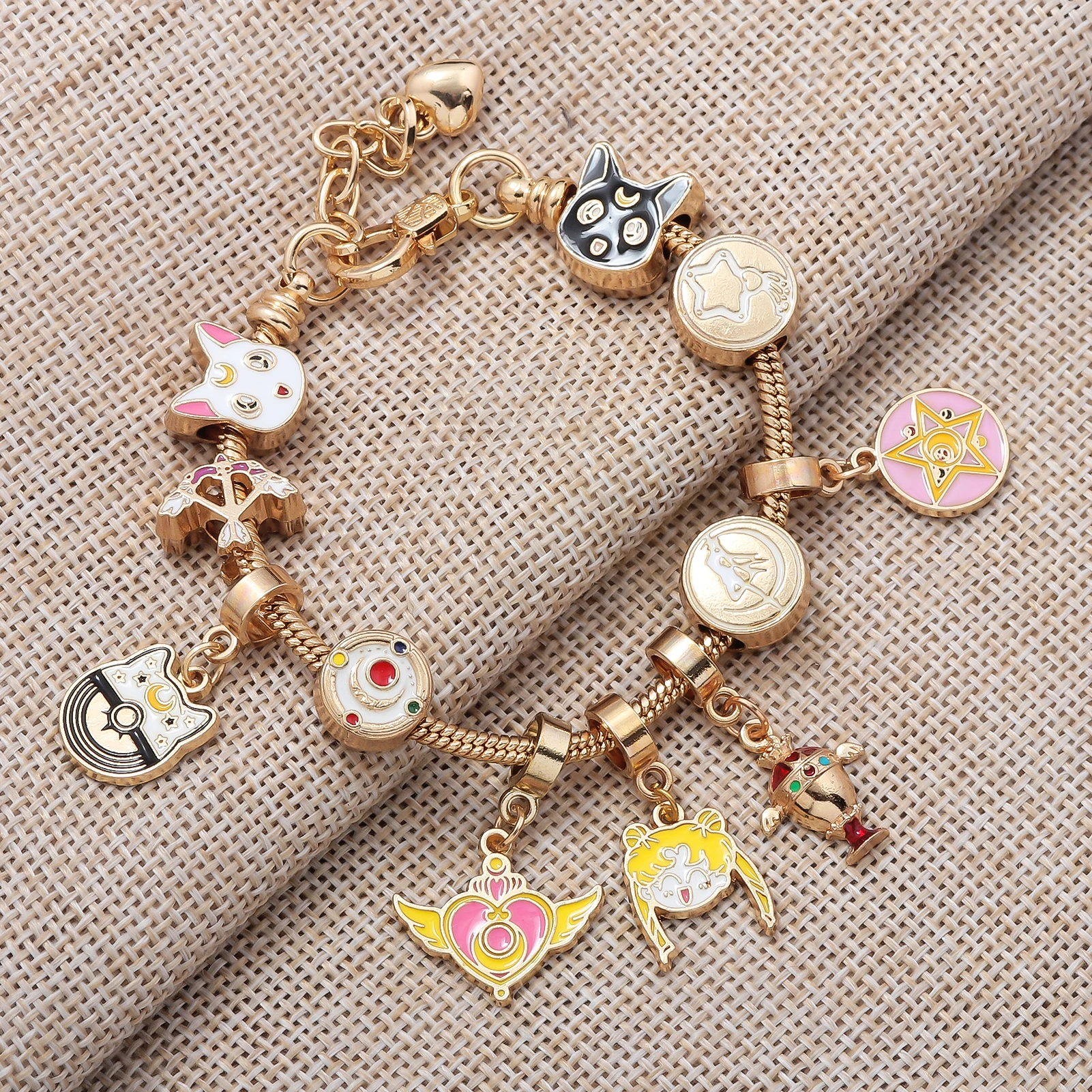 Anime Kawaii Sailor Moon Charms Bracelets Tsukino Usagi Pendant Luna Cat Beads Bangles Cospaly Props Chains for Women Girl Gift
