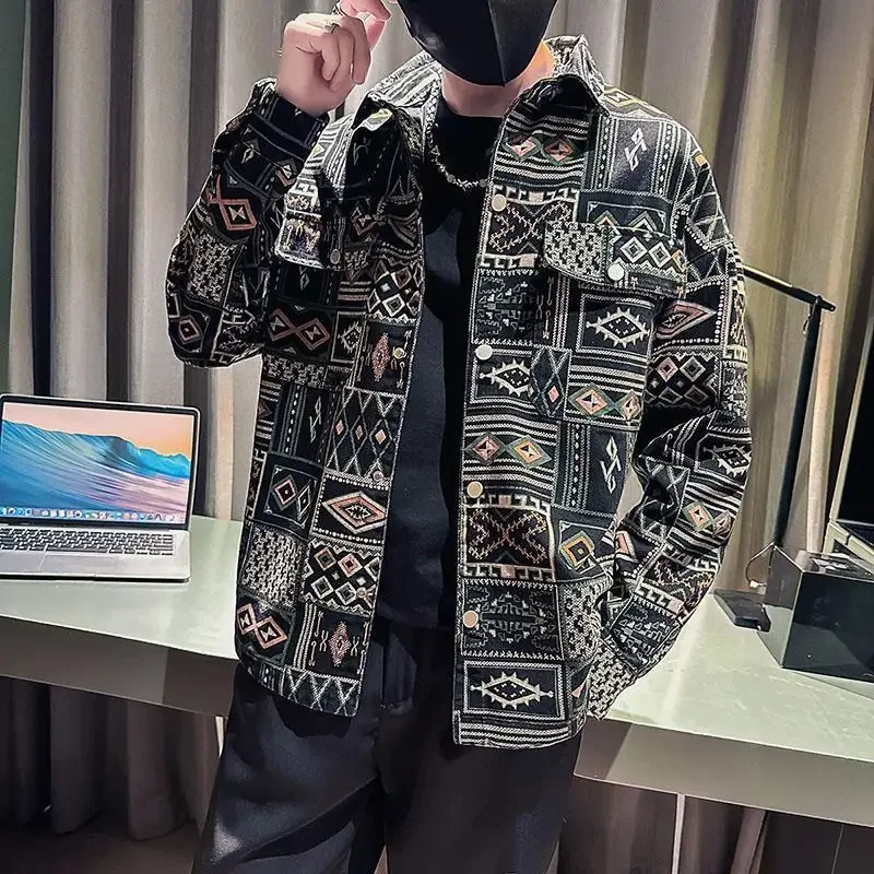 thumbnail image 1 of Chaqueta vaquera coreana para hombre con estampado, abrigo vaquero holgado para hombre, ropa popular coreana al precio más bajo, ropa de tela de marca, 1 of 5