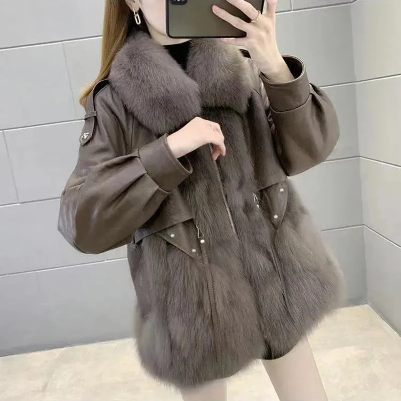 

Winter 2023 New Fur Jackets Women's Overcoat Faux Fox Fur Cotton Thicken Parker Coat Fashion Loose Stitching Leather Jacket