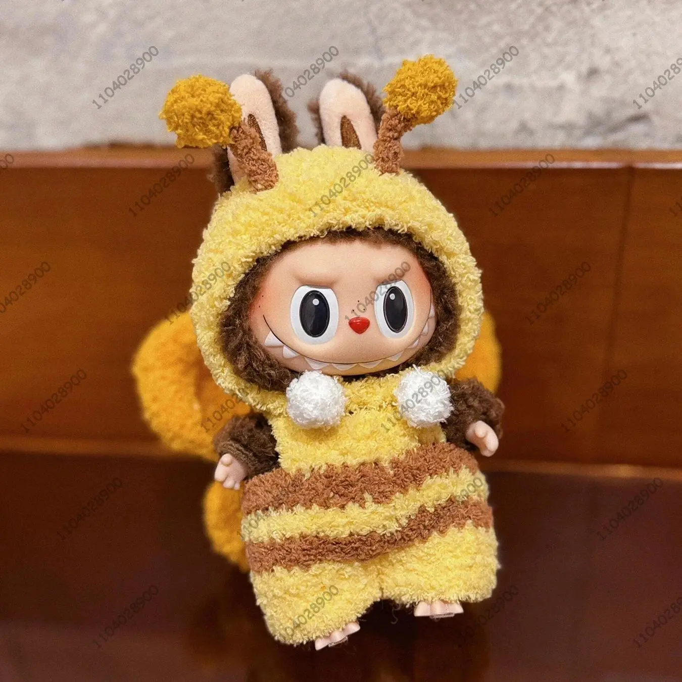 Labubu The Monsters Cute Bee Costume Doll Clothes Vinyl Doll Action Figure 1：1 Original Replica Bag Charm