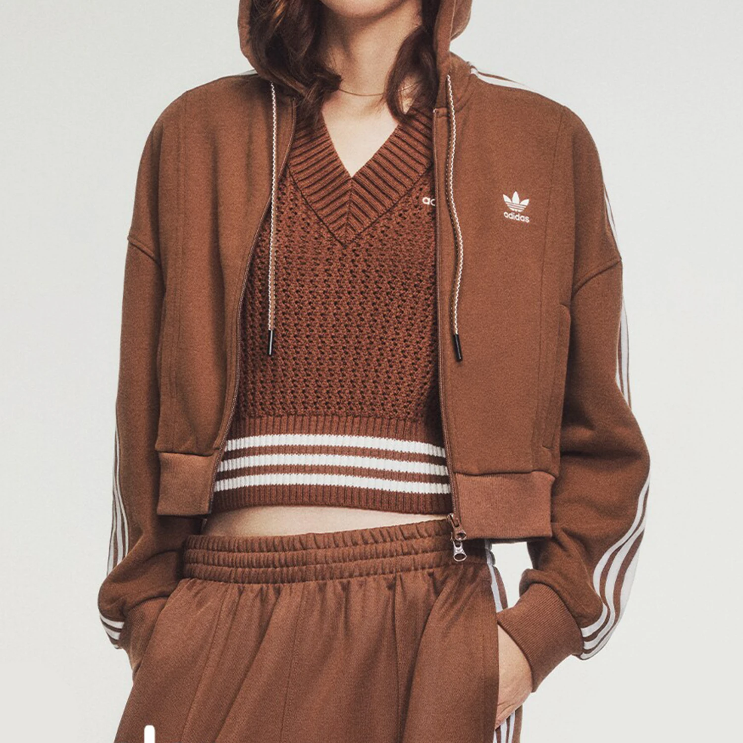 Adidas officiel authentique trois rayures femme courte rétro rayure veste JM8058 1 Adidas officiel authentique trois rayures femme courte rétro rayure veste JM8058 1
