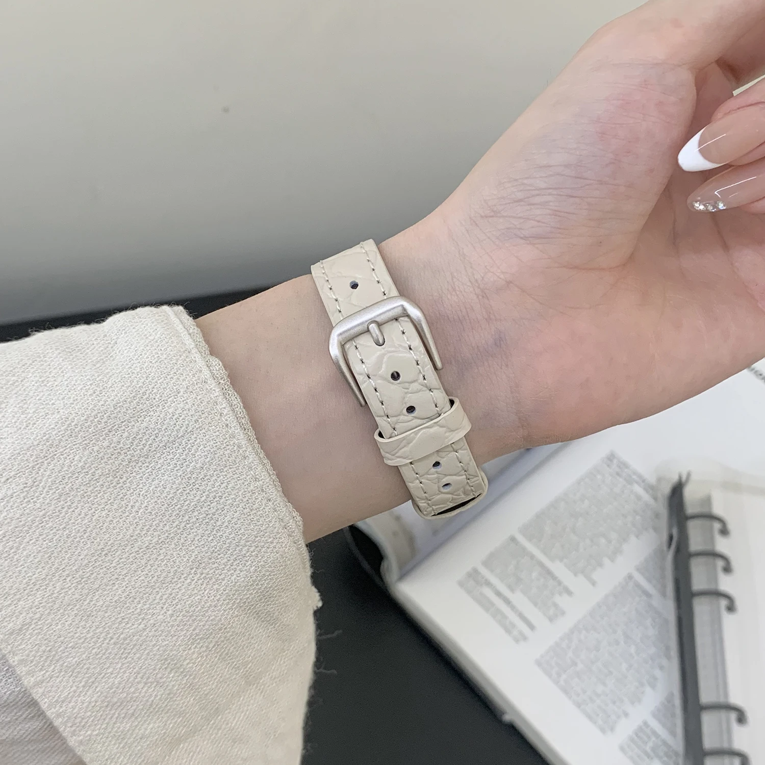 Strukturiertes Lederarmband 14 mm für Apple Watch 49 46 45 44 42-38 mm S10 S11 Business-Armband Armband Uhrenzubehör – Detail 36