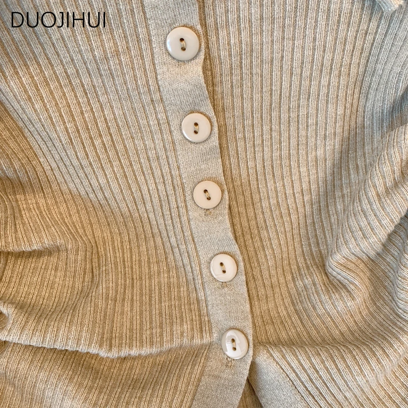 DUOJIHUI 여성용 시크 슬래시 넥 슬림 니트 스웨터 가디건, 기본 싱글 브레스트 단색 캐주얼 여성 가디건, 가을 신상