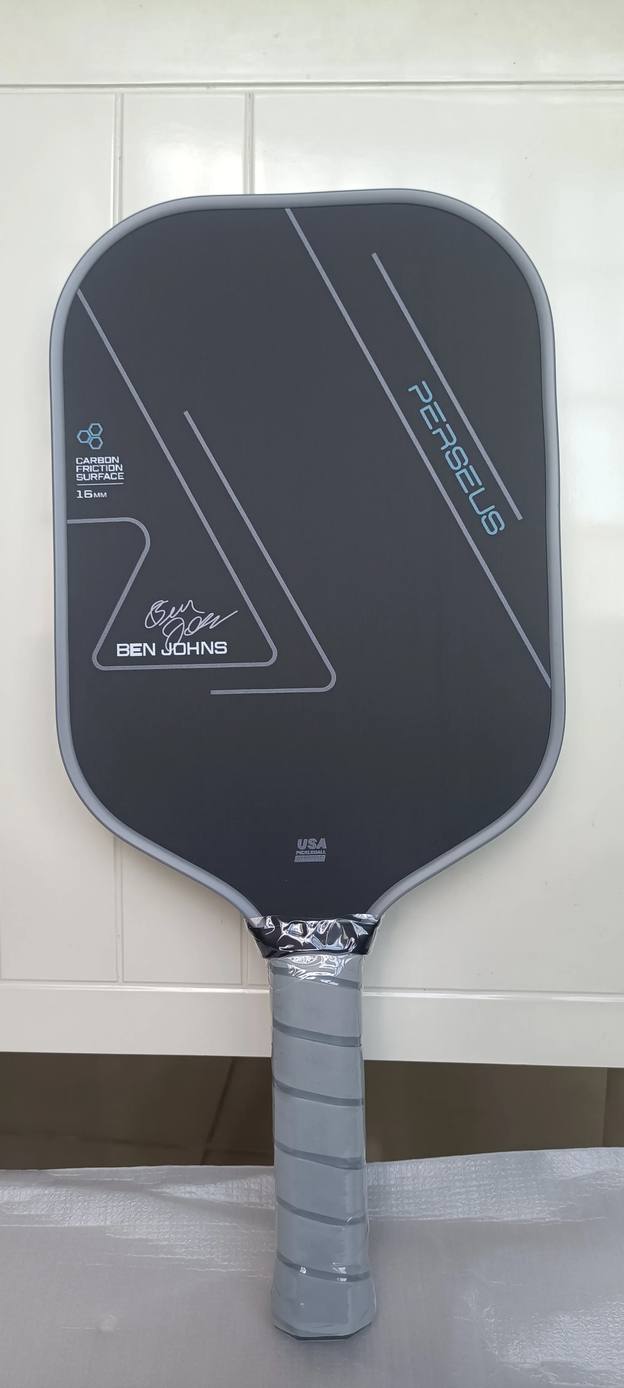 USAPA Approved Perseus Shape Graphite T700 Carbon Fiber Larger Sweet Spot Pickleball Paddle 16mm Core Thermoforming