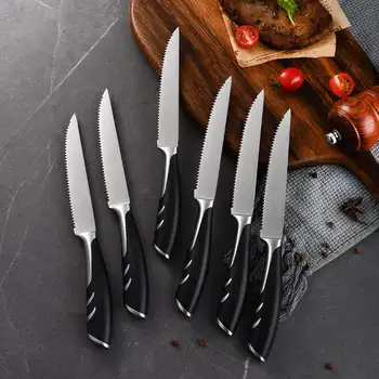 Couteau à steak à pointe pointue de 5 pouces – Lame en fonte d'acier inoxydable, manche en plastique ergonomique noir pour une coupe de précision et une poignée confortable 1