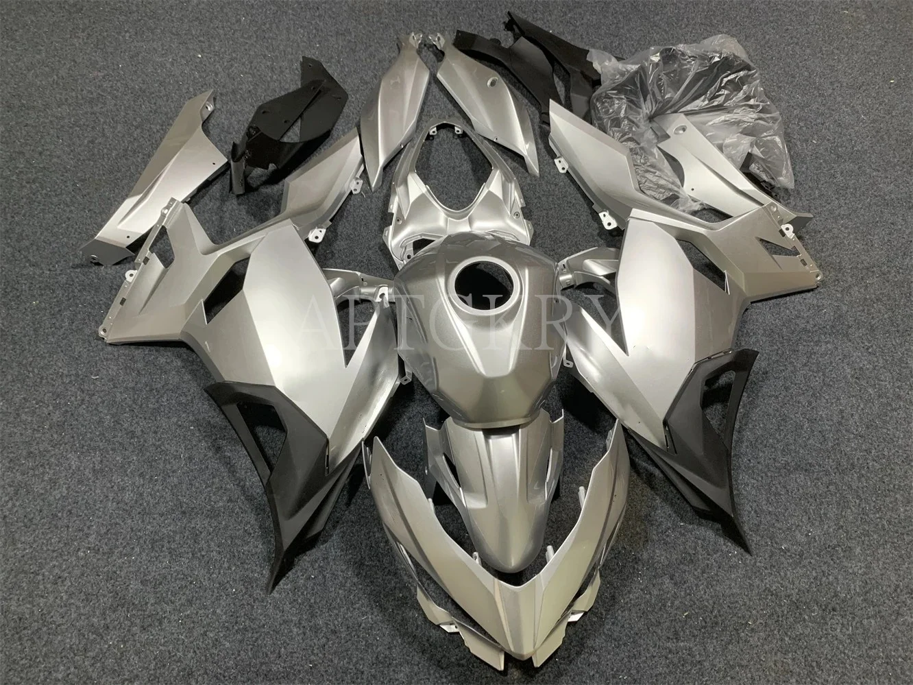 

Новый высококачественный комплект обтекателей из АБС-пластика для мотоцикла, подходит для ниндзя 400, ниндзя 2018, EX400, 2019, 2020, 2021, набор серого цвета на заказ