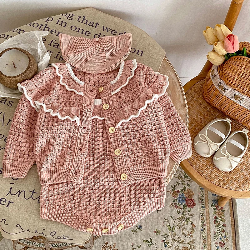 AutumnBabyGirlsKnittedSuitInfantGirlsKnitPinkRuffledSweaterCoatSuspenderBodysuit