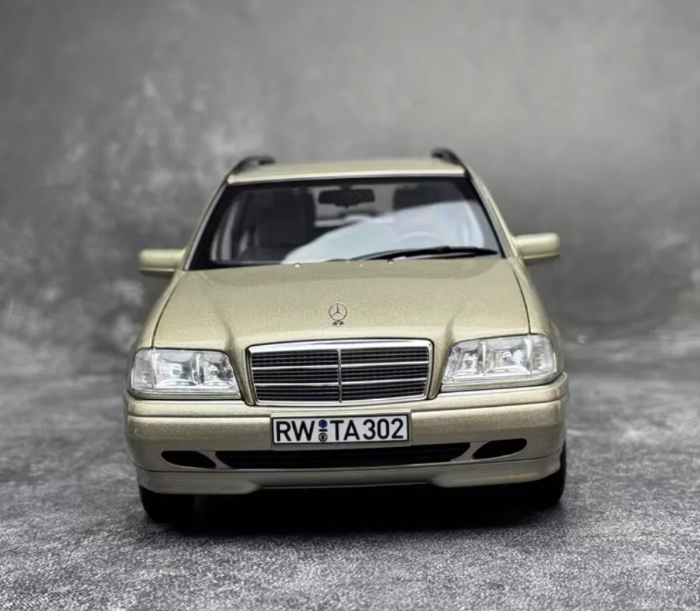 S61e0f3d48b834915a571b6d565c8cb701