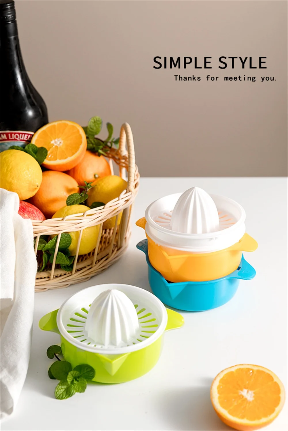 Multifunction Fruit Juicer Machine Kitchen Accessories Manual Portable Citrus Juicer Kitchen Tools Plastic Orange Lemon Squeezer
