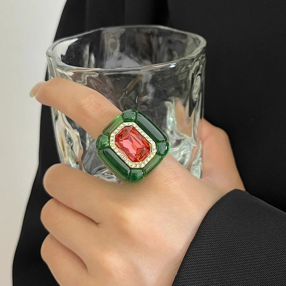 S61e3b2aeb1e84580a95a0830ee10659ew