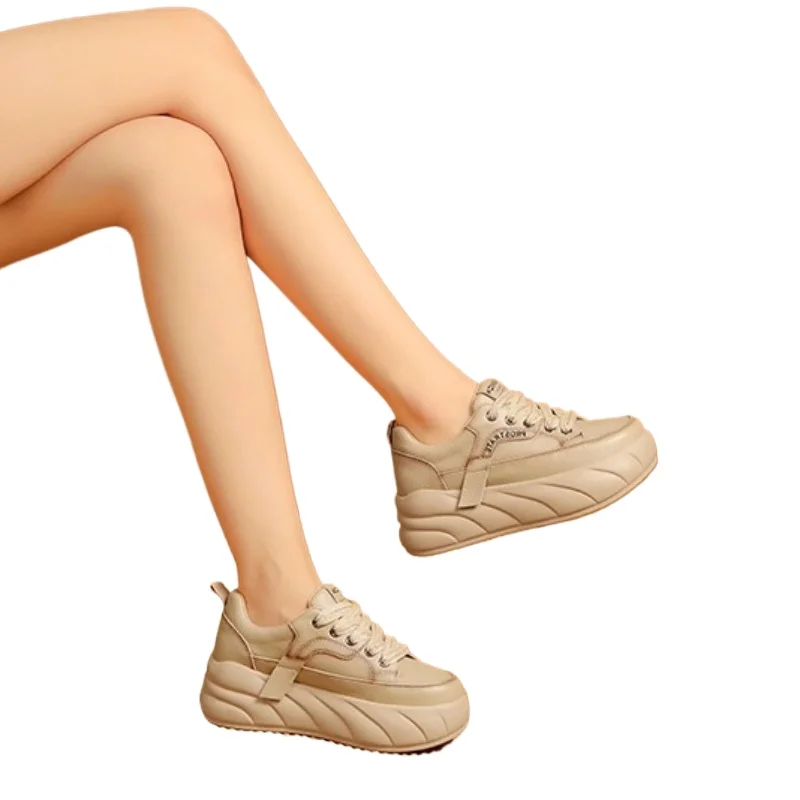 Large Size Spring and Autumn Fashion New Thick Soled Height Increasing Women's Shoes Trend Versatile Casual Flat Women's Shoes