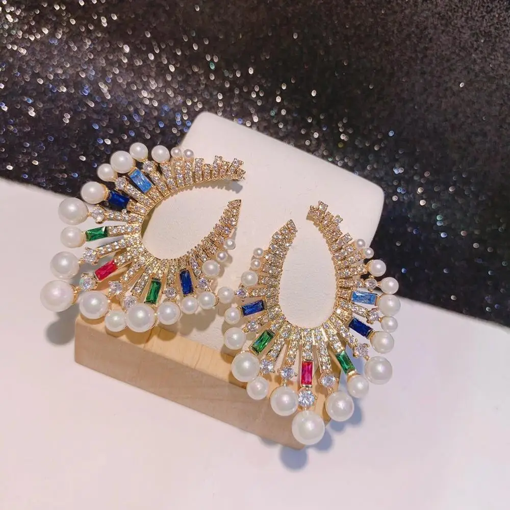 

Fashion Fashion Cubic Zirconia FLOWER Stud Earring For Women Jewelry Pearl Earring Wedding Brincos boucle d'oreille E-535