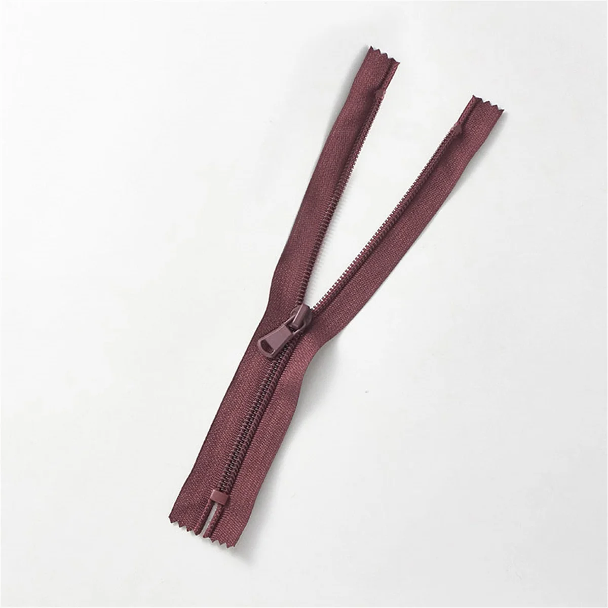 5-Pack Nylon Closed Tail Zipper for Bags and Cushions - 30cm