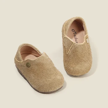 One year old baby girl walking shoes for children, breathable and non slip, autumn new style for girls