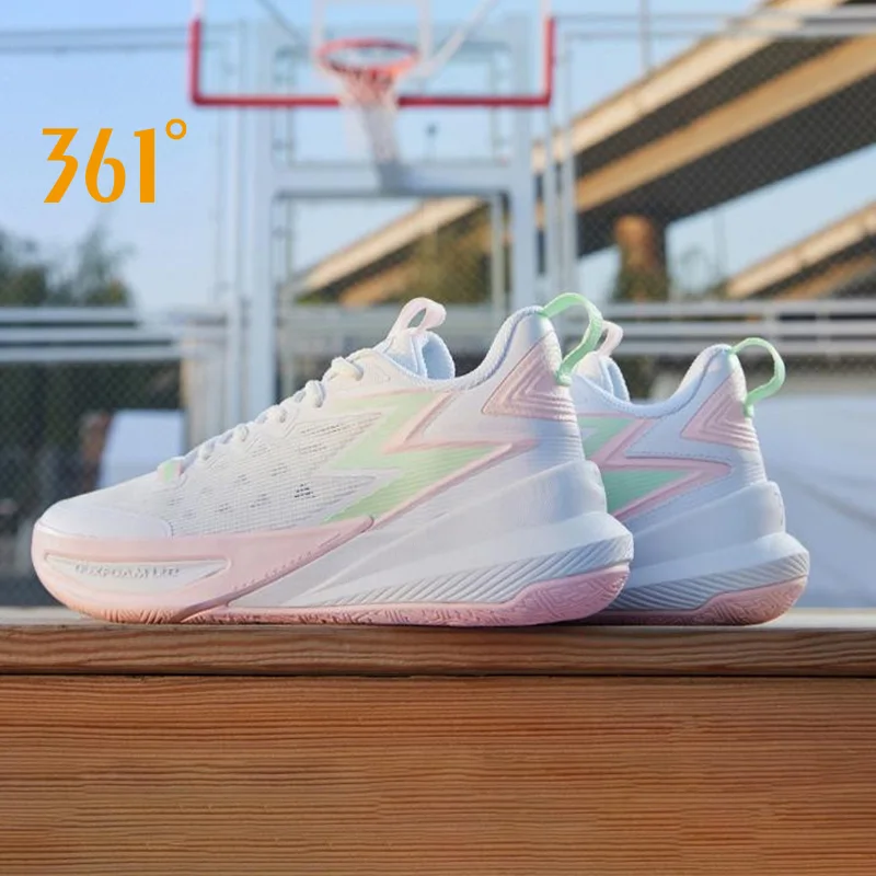 61 Sneaker